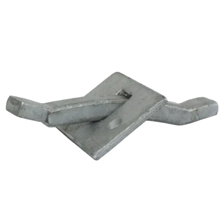 Storm lås til kl. 4